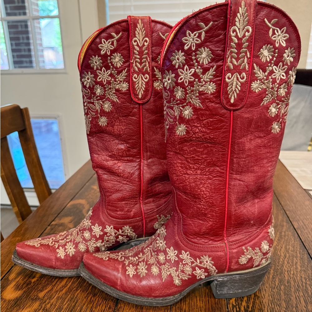 Embroidered Cowgirl boots